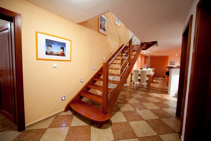 6cabb7b73481a73826dfcd0cb0933daa.jpg